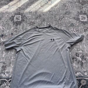 Under Armour Men's Light Gray Short Sleeve Tee